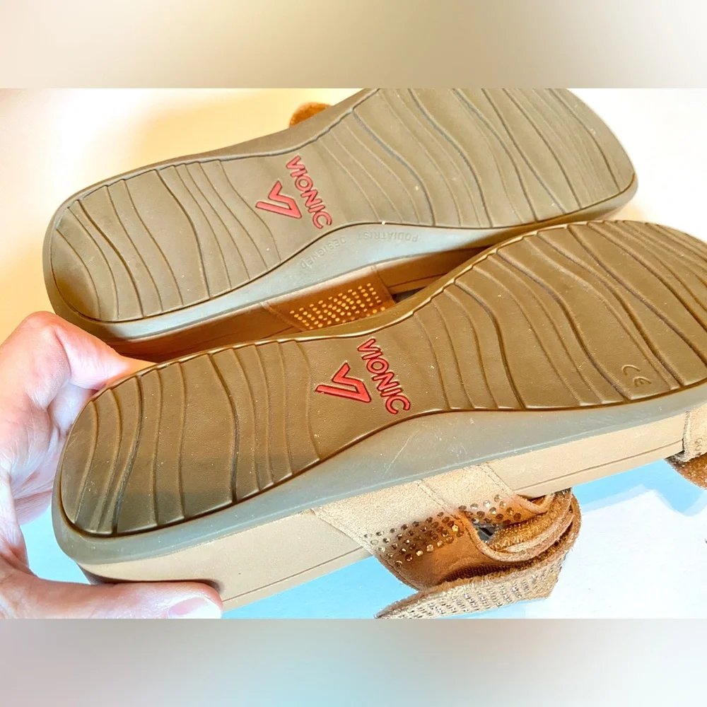 Vionic Tan Rhinestone Sandals Adjustable Straps, Slides, orthotics, size 12 - Picture 9 of 10